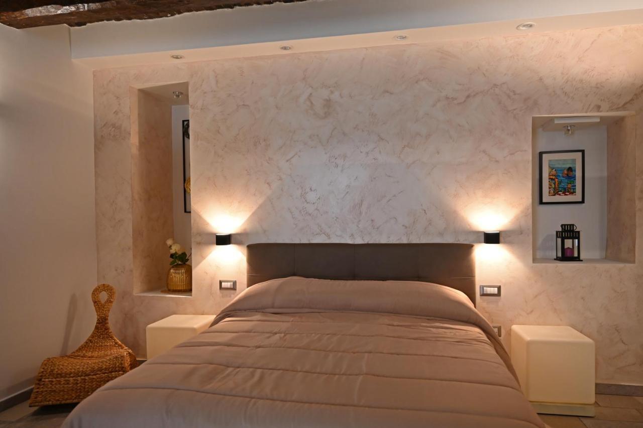 Il Rifugio Di Beppe Appartement Napels Buitenkant foto