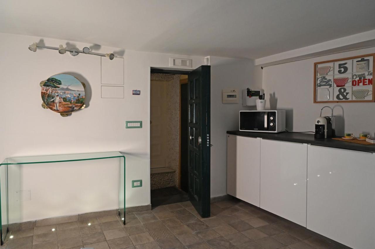 Il Rifugio Di Beppe Appartement Napels Buitenkant foto