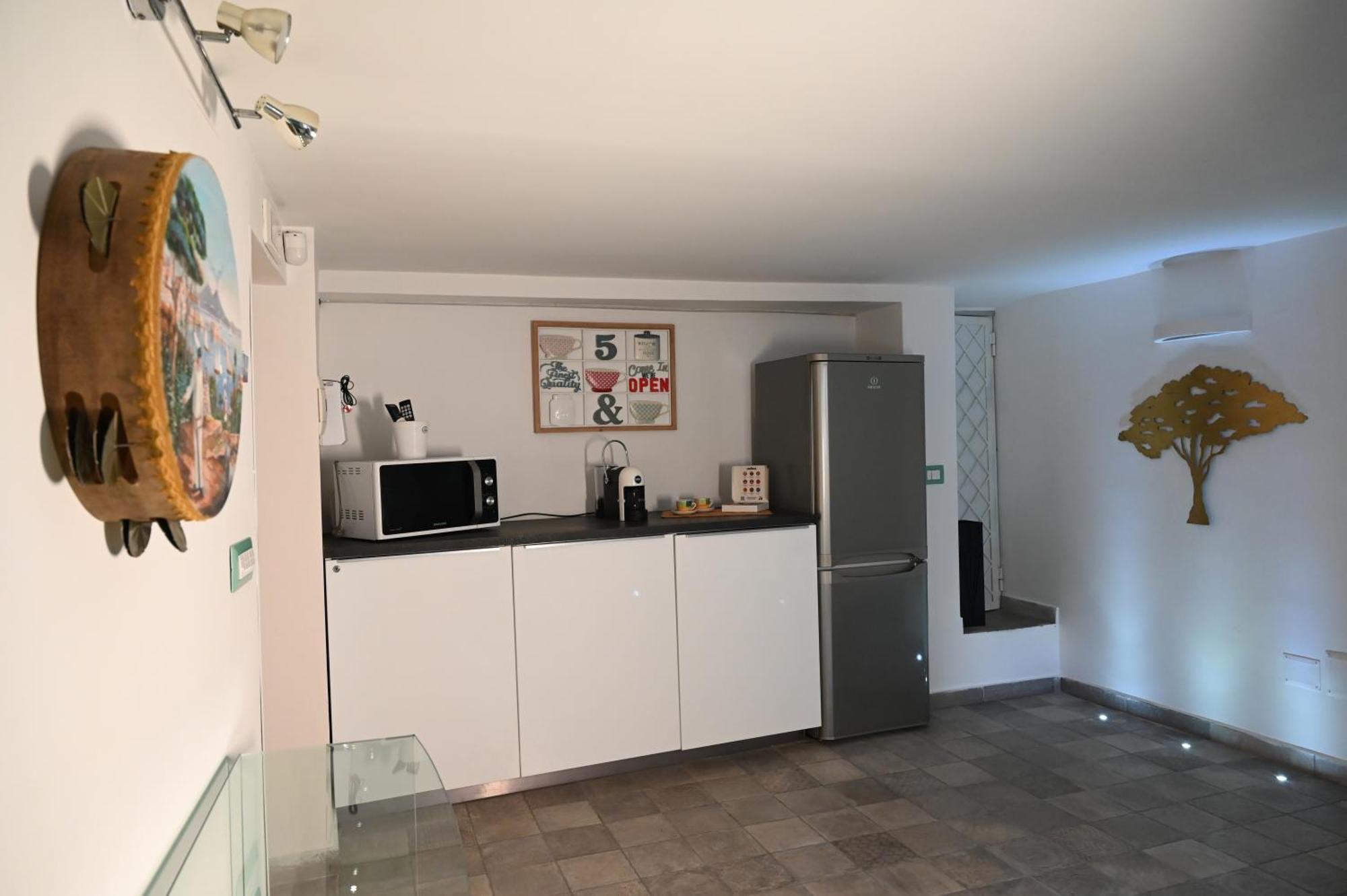 Il Rifugio Di Beppe Appartement Napels Buitenkant foto